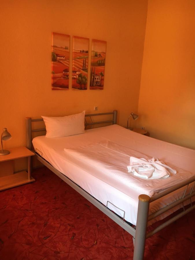 Hotel Pension Streuhof Berlin Exterior photo